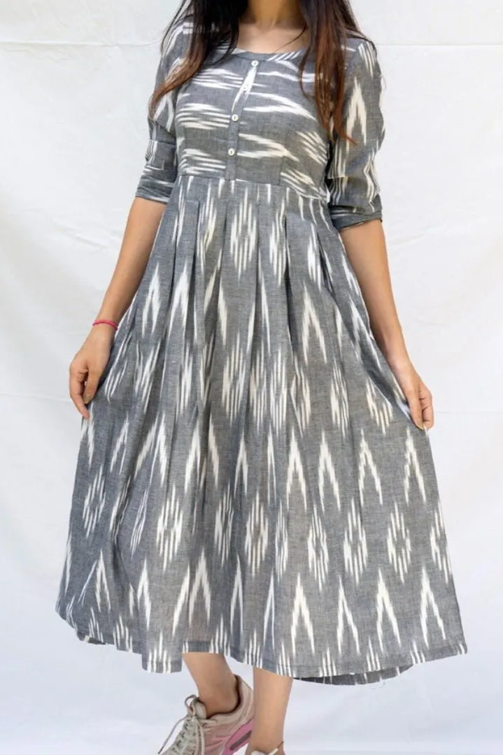 Gray Ikkat Knee-length Dress