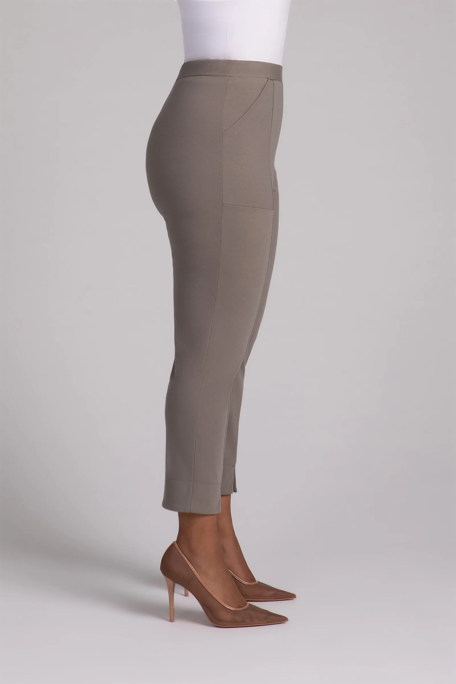 Ponte Hepburn Ankle Pant | Taupe